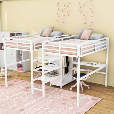 Lit mezzanine avec bureau double, garde-robe, tablettes et prises de courant