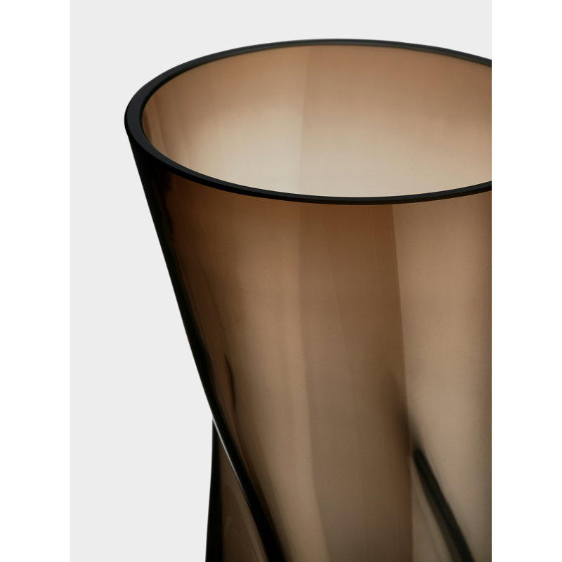 Vase Squeeze brun fumé petit, H 13,39 po x l 5,71 po x P 5,71 po