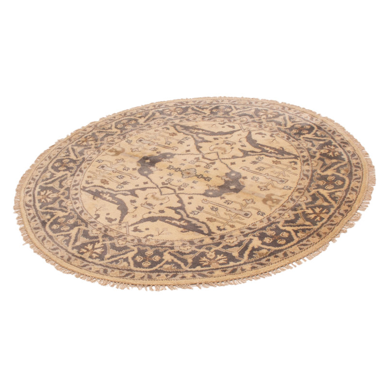 Tapis crème Royal Oushak 5 pi 11 po x 5 pi 11 po