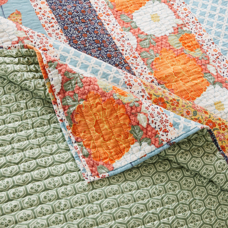 Carlie Twin Cotton Reversible Patchwork Quilt Set