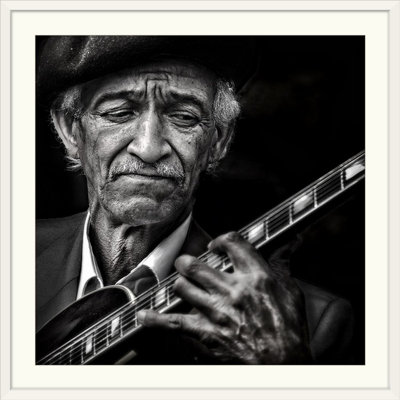 Straub " The Guitarist " by Piet Flour