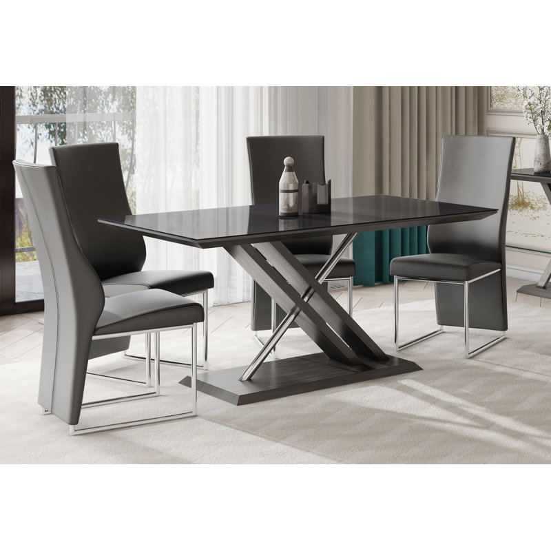 Jeromy Dining Table