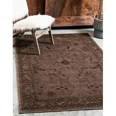 Tapis brun clair à motif floral Godina