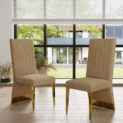 Ensemble de 2 chaises en velours avec garniture cloutée et pieds dorés
