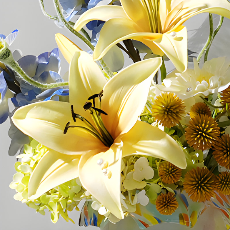 Ornements de fleurs simulées
