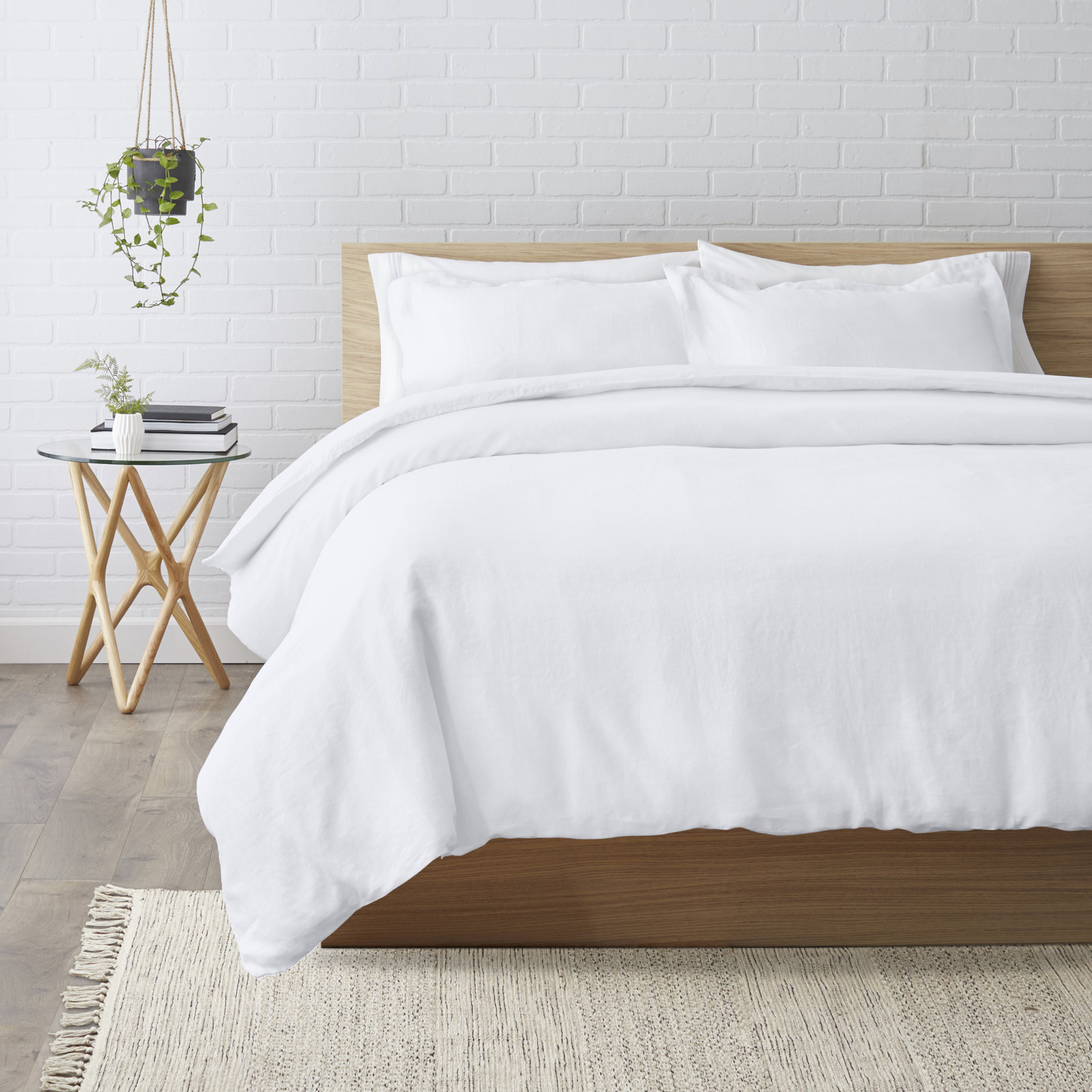 Frazier Linen Duvet Cover Set, Eggshell White, Full/Queen Duvet Cover + 2 Standard Shams