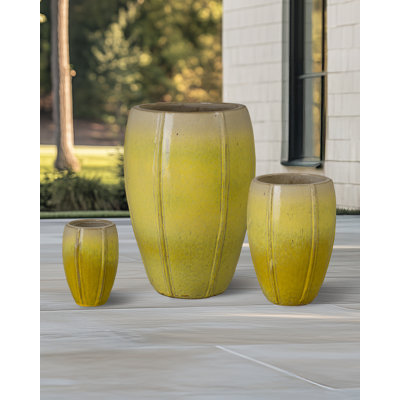 TALL CREST PLANTERS, NEIGE 10,25; 15,75; H 26 po