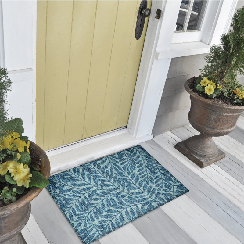Eshana Chenille Washable Floral Indoor / Outdoor Rug, Rectangle 3' x 5'
