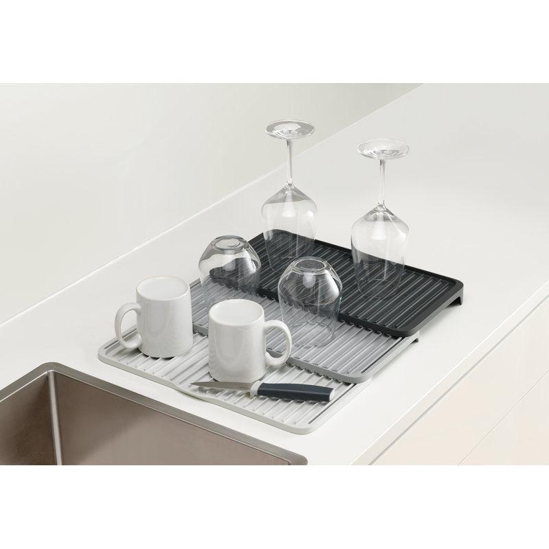 Gray Expandable Draining Mat with Ribbed Design