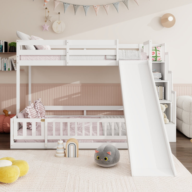 Lit simple superposé au-dessus d'un lit double avec glissière et escalier de rangement, lit superposé en bois de pin massif pour enfants avec garde-corps, blanc