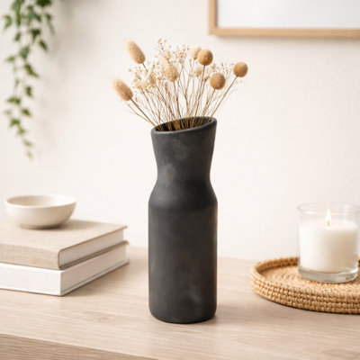 Vase | Vase noir Longpi Pottery | Décoration tribale fabriquée à la main | 3,5 x 3,5 x 11 po 