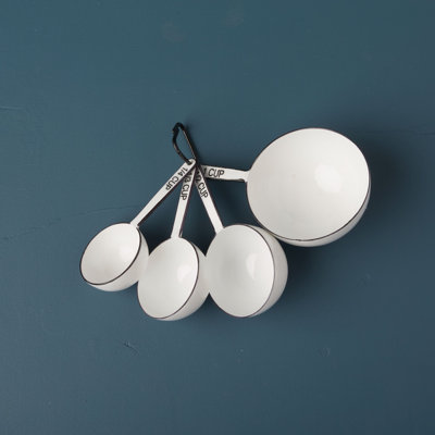 Vintage Enamel "Raine" White Measuring Cups