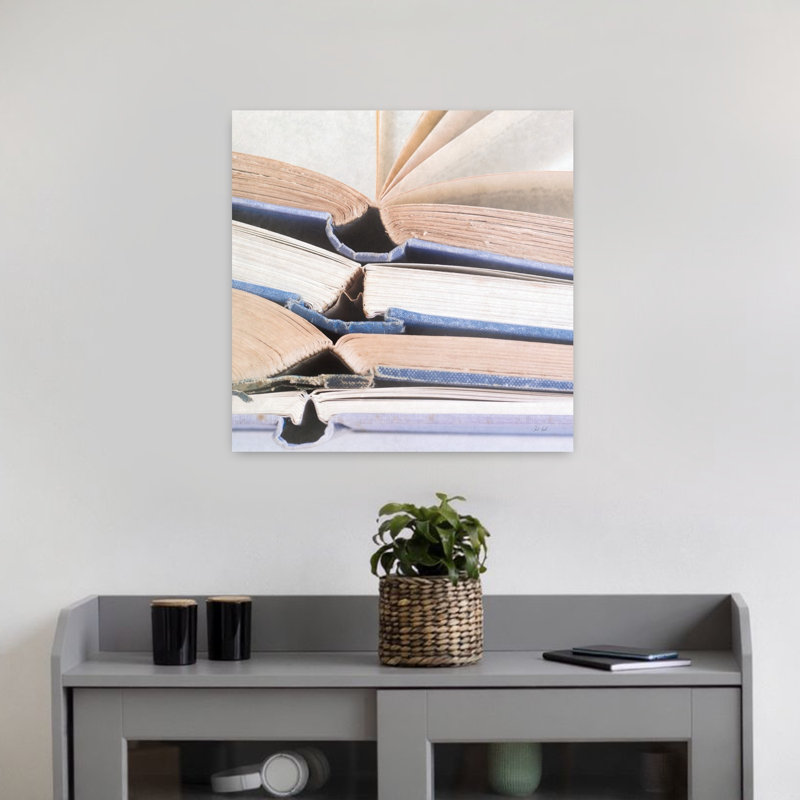 Art rétro bleu avec livres crème, H 18 po x l 18 po