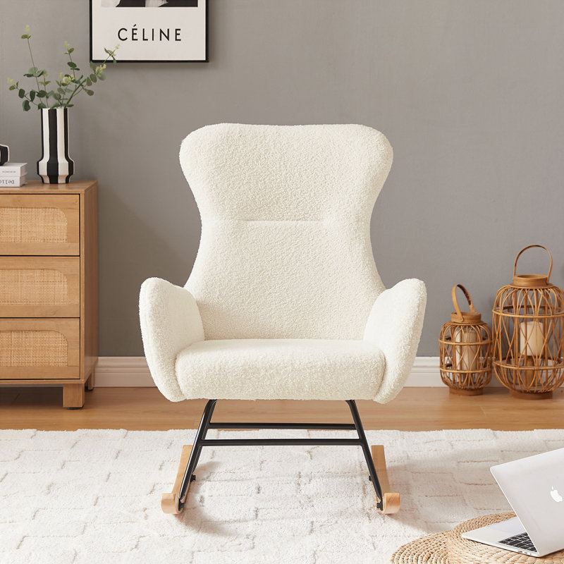 Chaise berçante en tissu blanc cassé