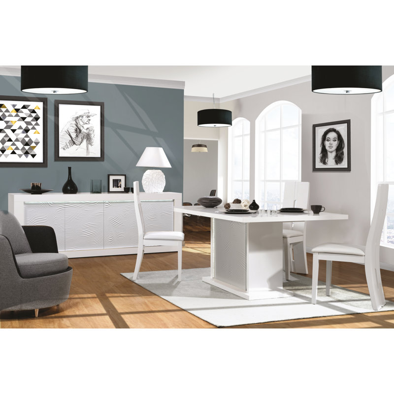 Nalston Extendable Dining Table