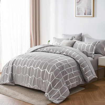 7-Piece Queen Size Metallic Geometric Comforter Set, Modern Sliver Foil Chevron Bedding on Gray, All-Season Microfiber Bed in a Bag with Sheets and Pillow Shams