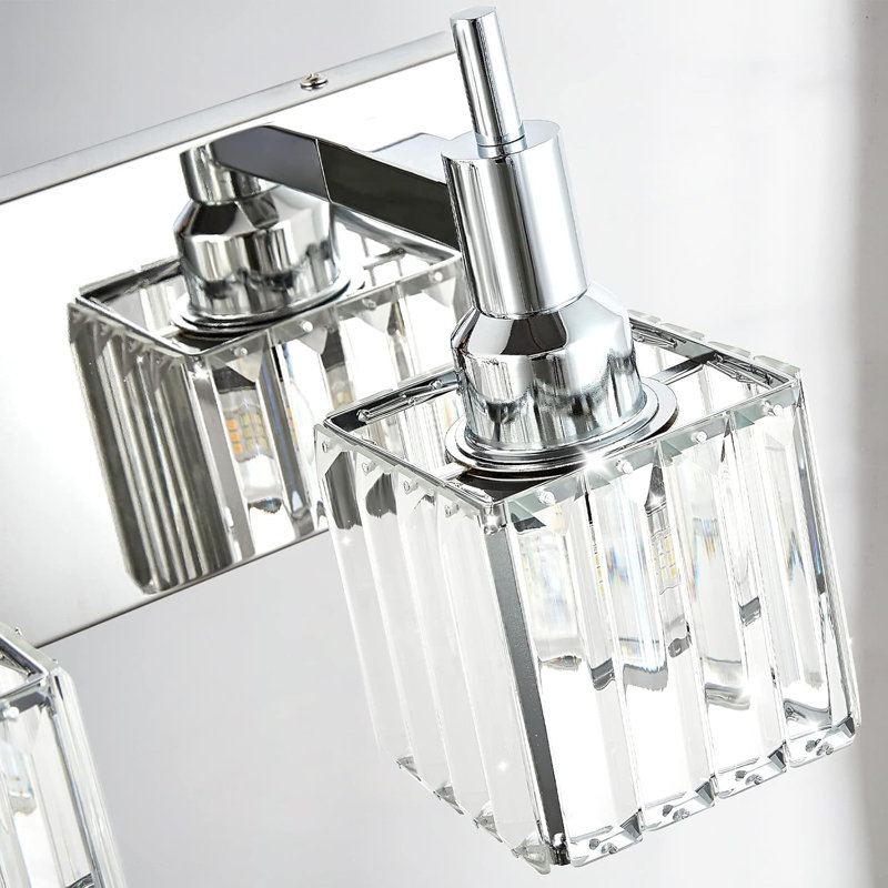 Luminaire de salle de bain moderne à 5 lumières avec abat-jour en cristal et finition chromée, compatible avec les ampoules E26, installation facile pour un éclairage au-dessus d'un miroir
