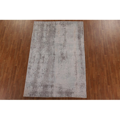 Tapis abstrait d'aspect usé noué à la main 6 x 9