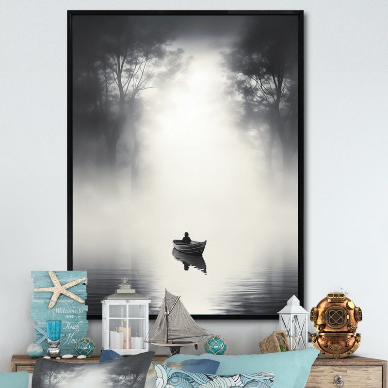 «Solitaire Fisher Boat Misty Lake» sur toile, H 44 po x l 34 po x P 1,5 po, Cadre flottant noir