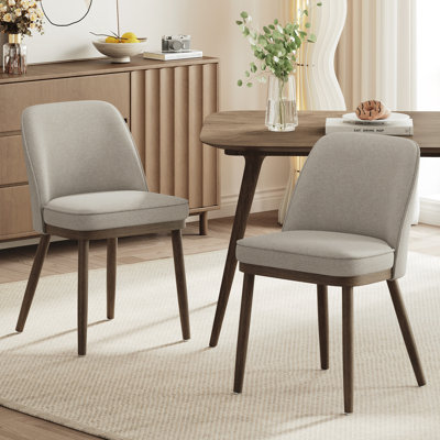 Chaise rembourrée en bois massif