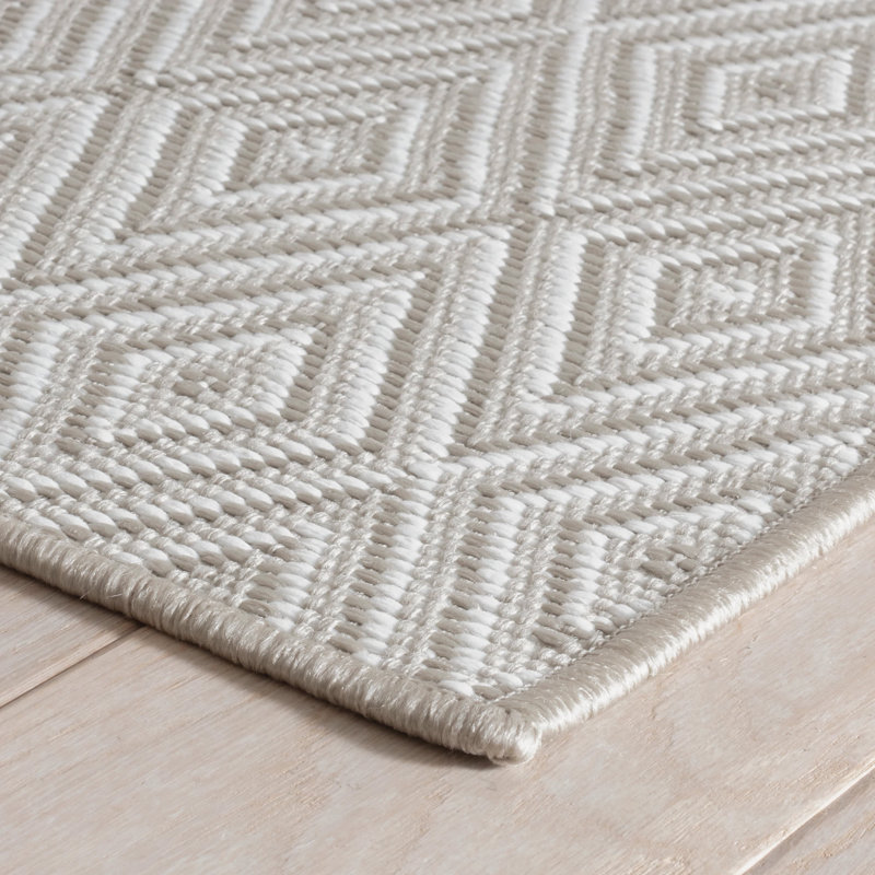 Diamond Handwoven Indoor/Outdoor Rug, Rectangle 8'6" x 11'6", Platinum/White