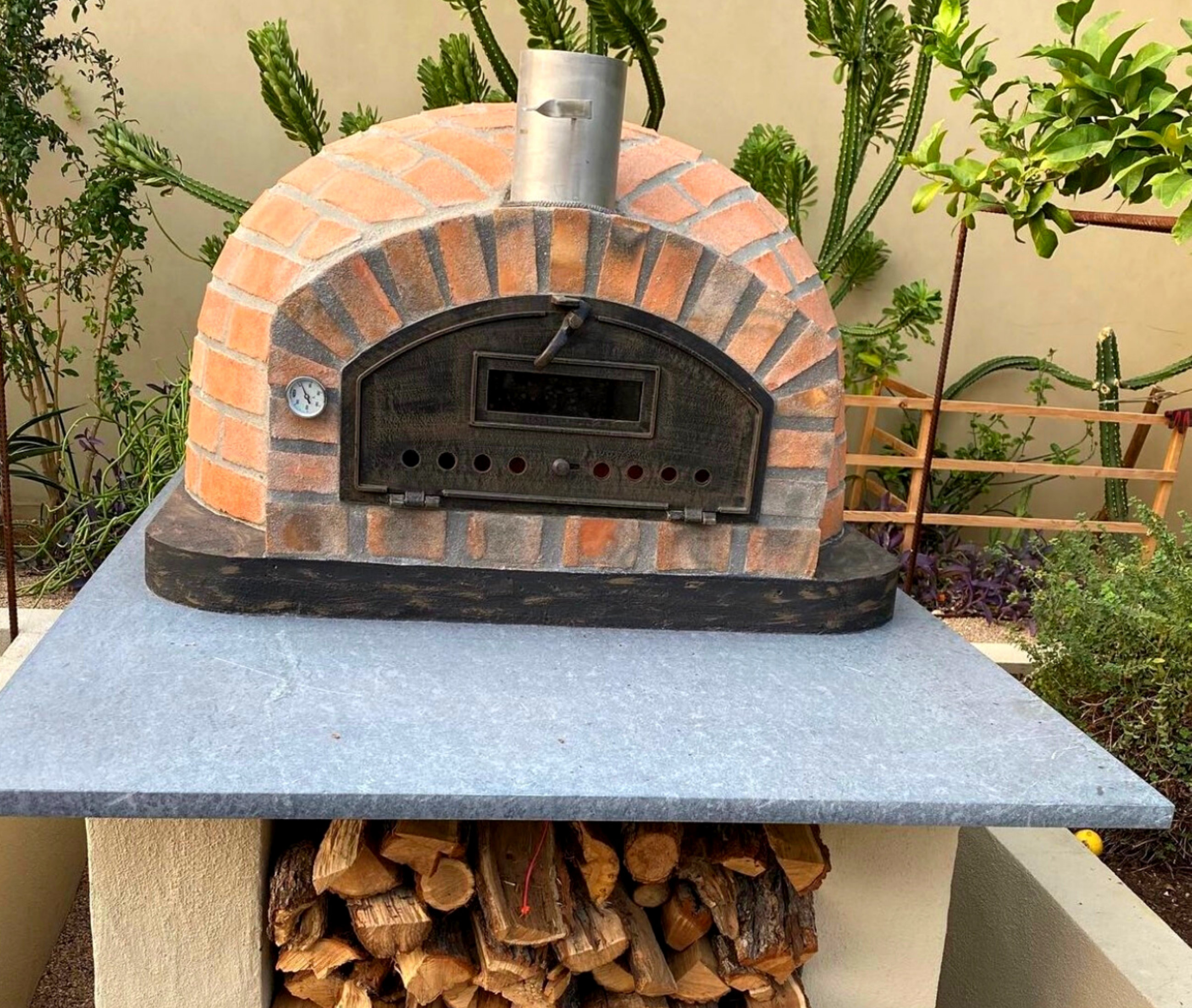 https://assets.wfcdn.com/im/78033570/compr-r85/2254/225476947/authentic-pizza-ovens-built-in-wood-burning-pizza-oven.jpg