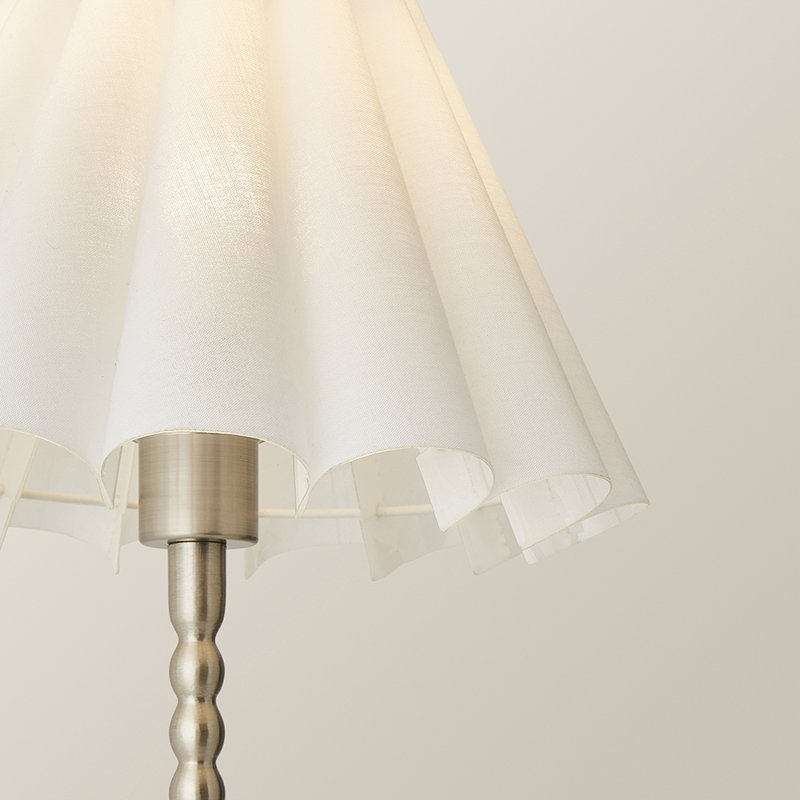 Cifuentes Metal Table Lamp, No, White, Silver