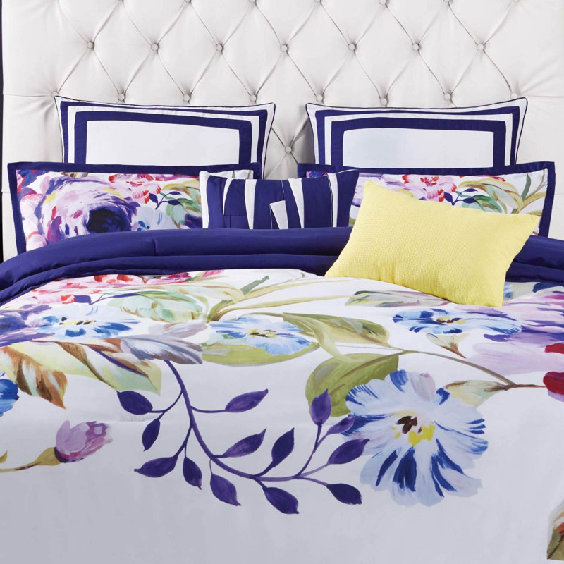 White Full Microfiber Comforter Set with Edge Embellishment