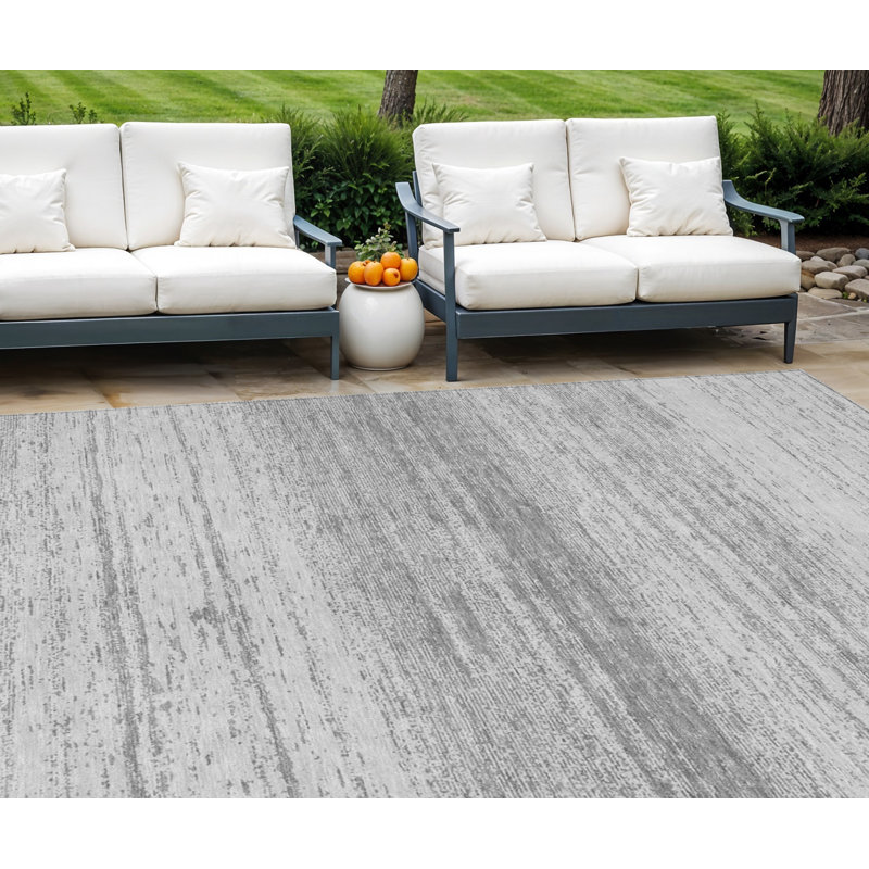 Tapis extérieur lavable rayé gris et argent 8 pi x 10 pi