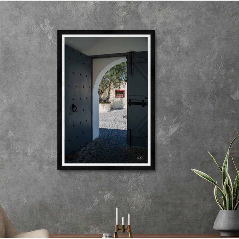 Megalohori Doorway par Tim Klein - Photographie avec cadre photo