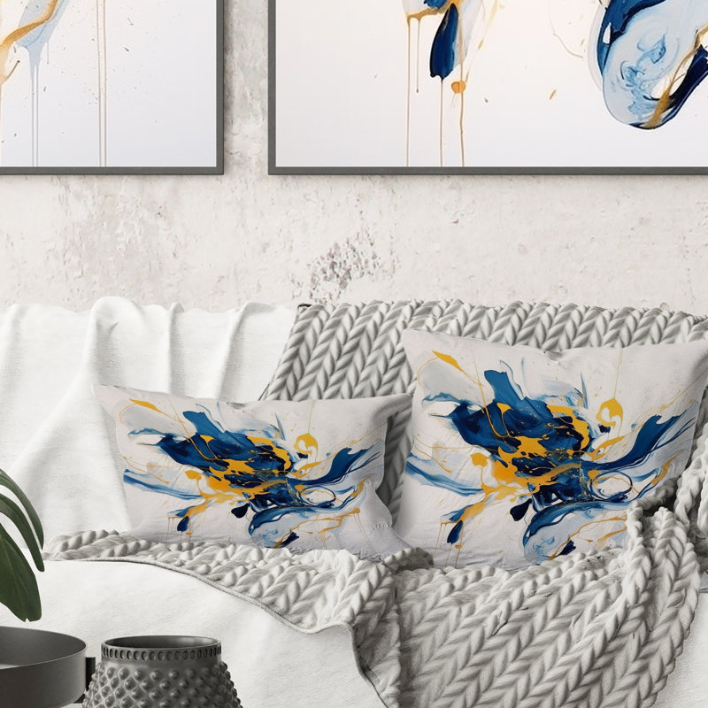 Coussin décoratif bleu foncé et doré à motif de fractales XXI