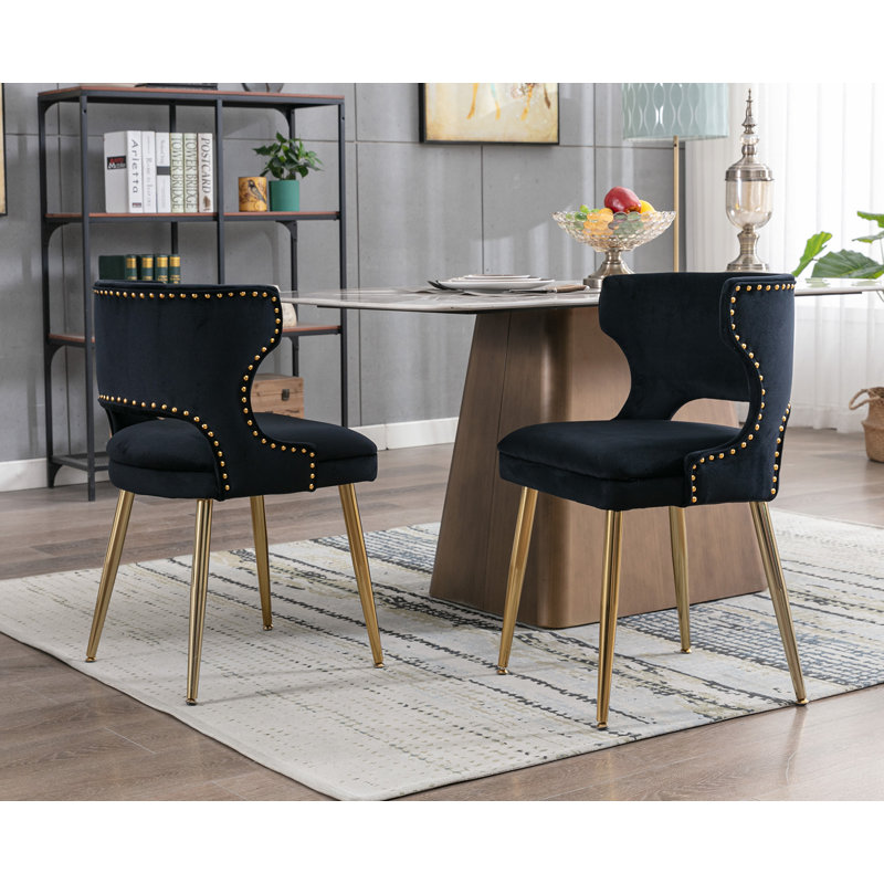 Fauteuil à oreilles en velours khanya, Noir