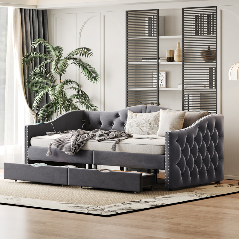 Lit de jour simple avec revêtement et rangement en velours gris - pas de sommier tapissier, lattes stables à structure en bois revêtues de tiroirs Lit simple, ressorts, lignes élégantes