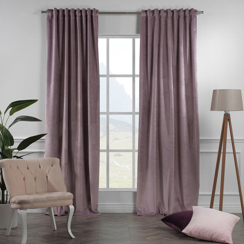 Panneau simple décoratif extra large en velours mat sur mesure, L 52 po x L 132 po, 73 LILAS LUSTRE