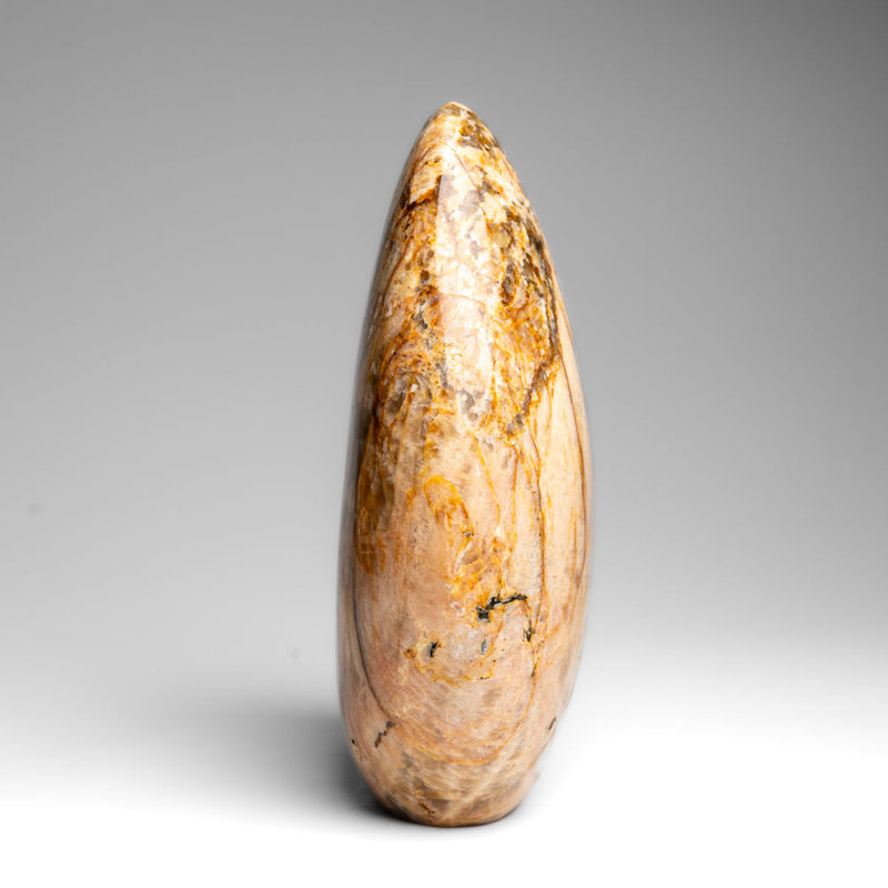 Véritable forme de pierre de lune pêche polie de Madagascar (3,3 lb), H 7,5 po x l 4,5 po x P 2,5 po, Orange/Tan