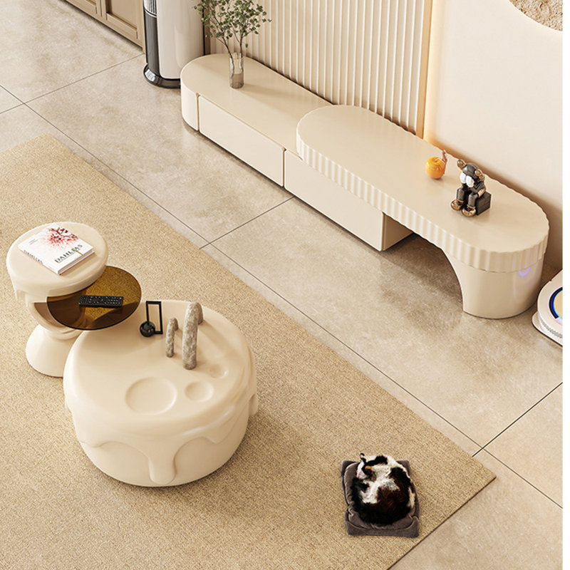 Meuble télé de style crème avec table basse