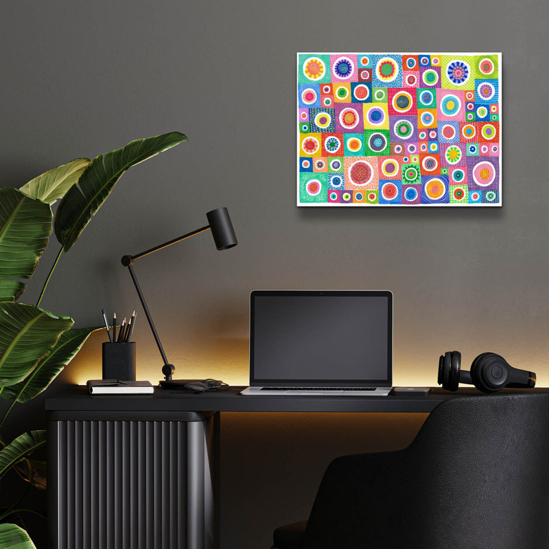 «Patchwork Circles» par Hello Angel, H 12 po x l 16 po x P 0,13 po