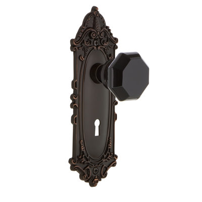 Victorian Plate with Decorative Keyhole and Waldorf Black Door Knob