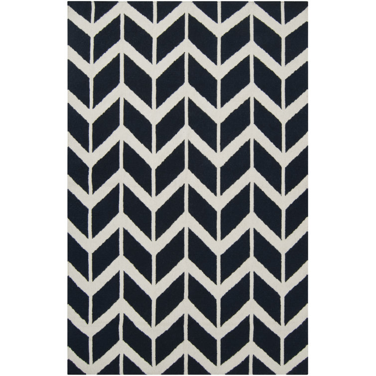 Robby Chevron Handwoven Wool Black/Cream Area Rug
