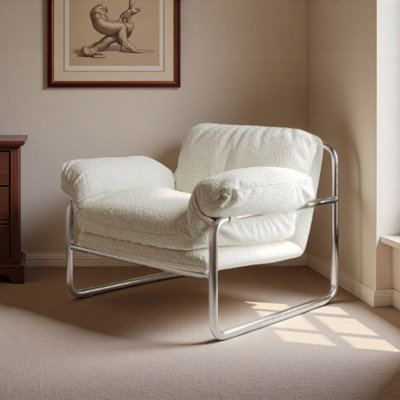 Fauteuil de loisir simple et confortable.