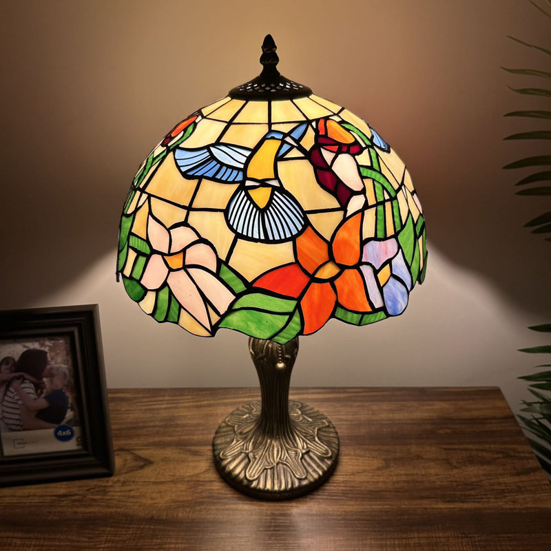 Lampe de table Veilleux Tiffany vitrail fleurs de colibri ampoule DEL incluse l 12 po x P 12 po x H 19 po