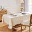 Nappe rectangulaire en velours avec serviettes décoratives assorties incluses.-1342554805-1580234760