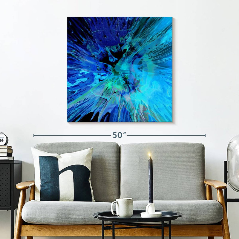 Avery Fearless II, 30" H x 30" W