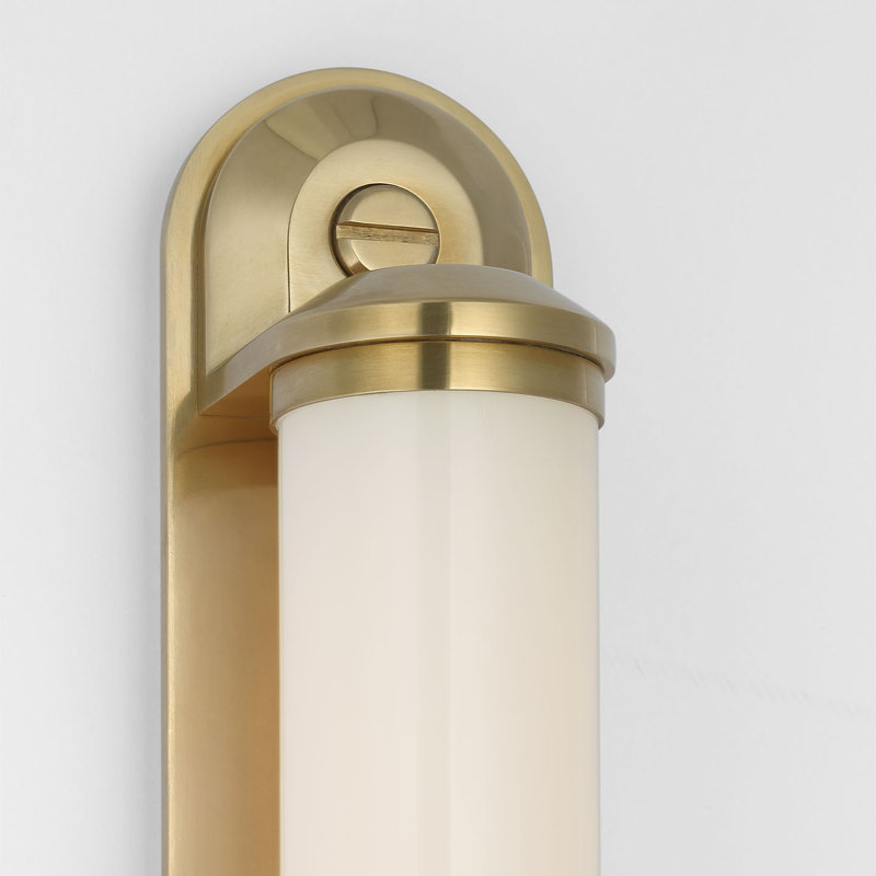 Ralph Lauren Belgrave 32" Linear Bath Light, 32" H x 3" W x 3.75" D, Natural Brass, 2100 W
