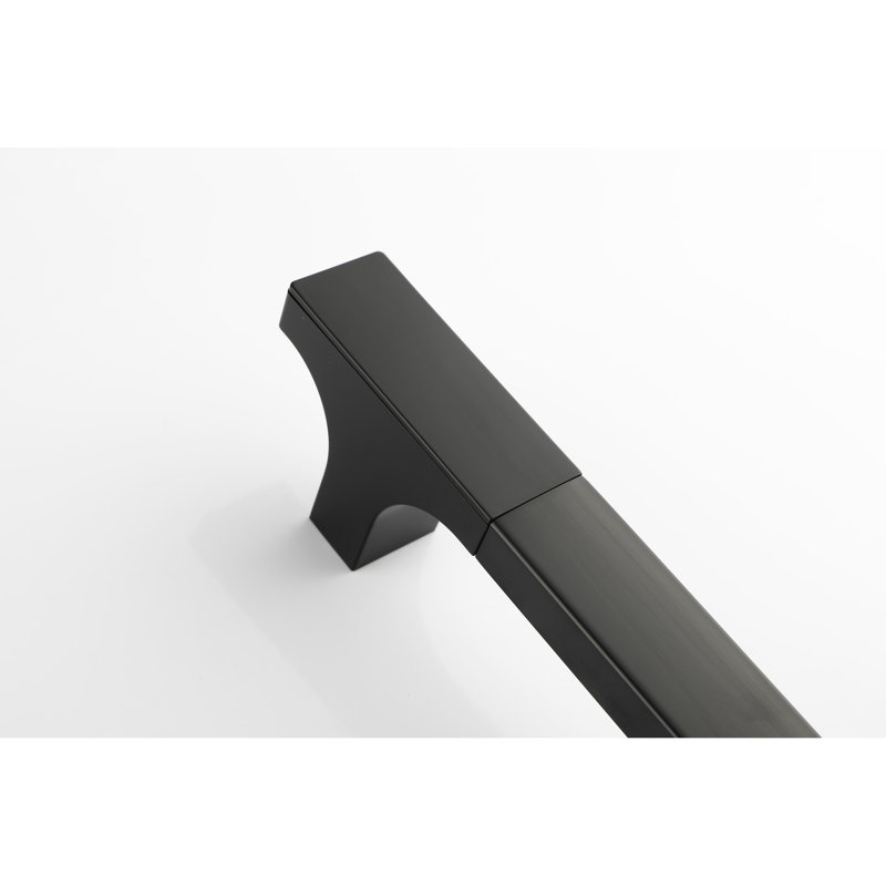 Douchette à main en acier inoxydable noir mat, barre coulissante de 28 pouces, boyau de 59 pouces, hauteur réglable, réglages de jet fonctionnels pour la détente et utilisation de chaise réglable avec plusieurs modes de bain,
