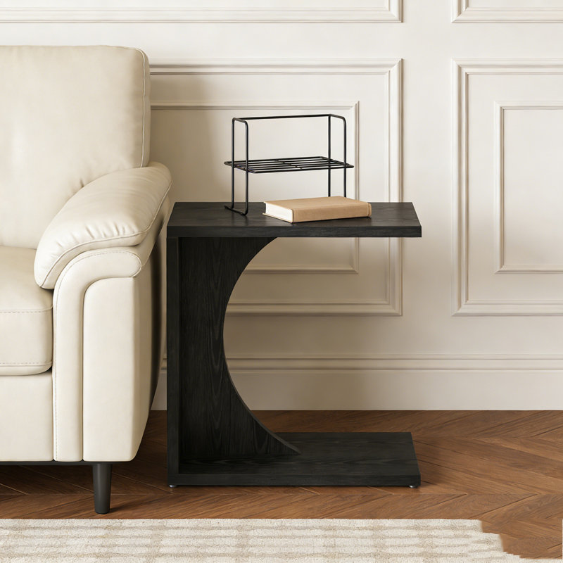 Table d'appoint en forme de C