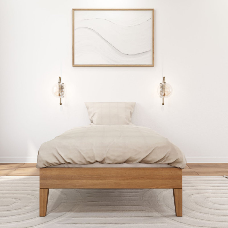 Lit plateforme en bois massif Arikah, Simple, Pacane mat