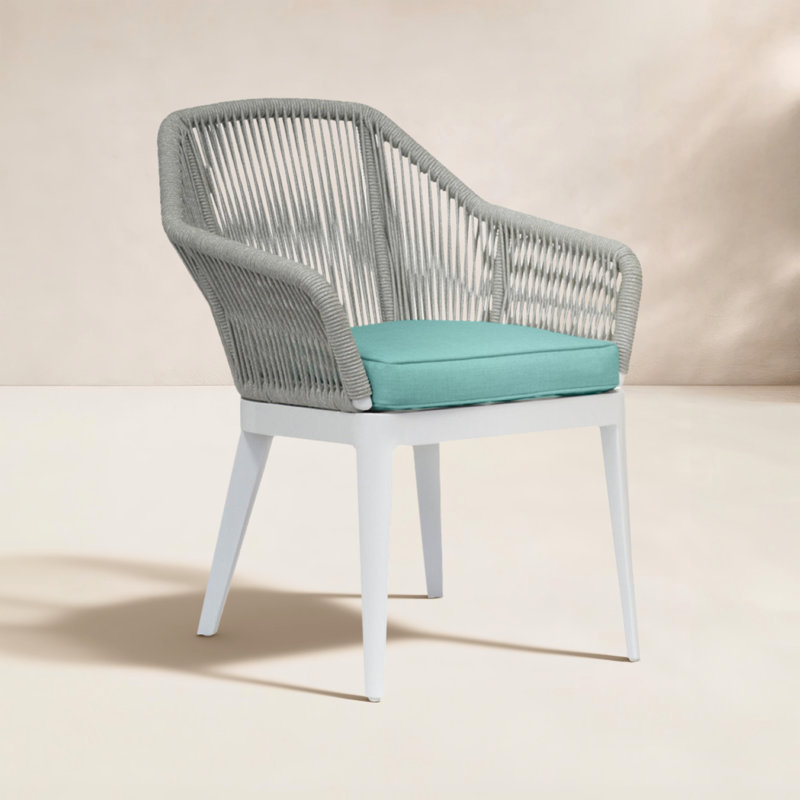 Chaise de patio avec coussins Renri, Dupione Celeste Sunbrella®