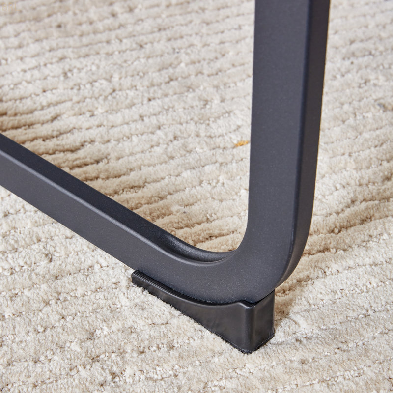 Chaises de salle à manger. Confort et stabilité en un., Assorti à divers décors.