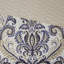 Courtepointe avec coussins, bleu marine, double. Motif cachemire 100% microfibre. Revers doux. 2 taies décoratives, 3 coussins décoratifs. Courtepointe 6 pièces